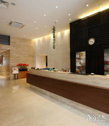 Ji Hotel Shanghai Jingan Temple Kangding Road Exterior photo