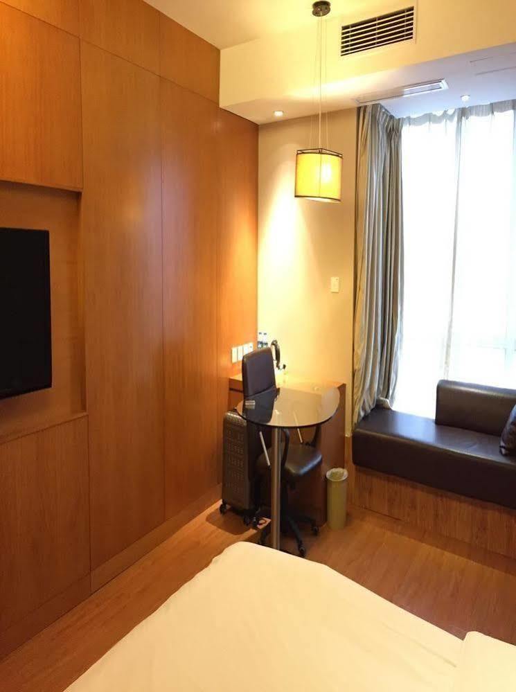 Ji Hotel Shanghai Jingan Temple Kangding Road Exterior photo