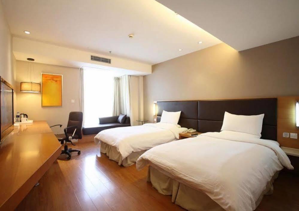 Ji Hotel Shanghai Jingan Temple Kangding Road Exterior photo