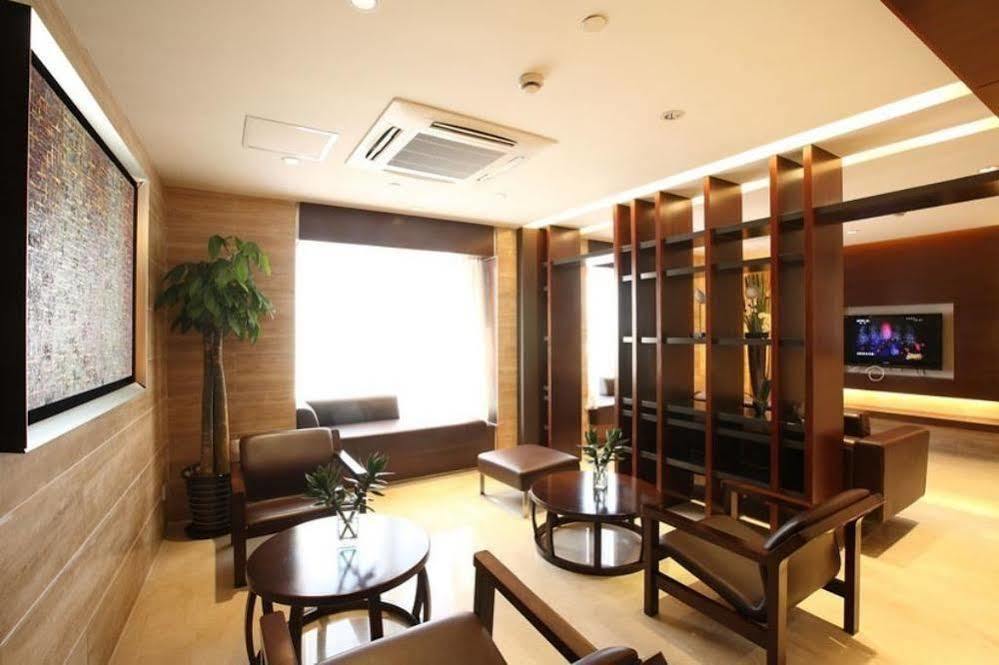 Ji Hotel Shanghai Jingan Temple Kangding Road Exterior photo